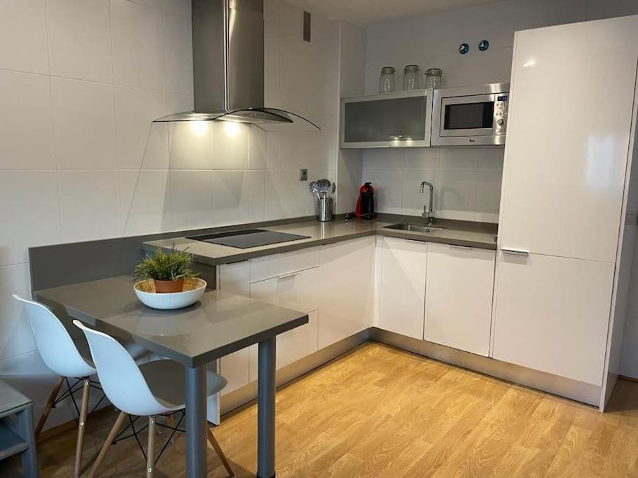 Bonito Apartamento Cerca Del Centro - Trinidad Málaga Exteriör bild