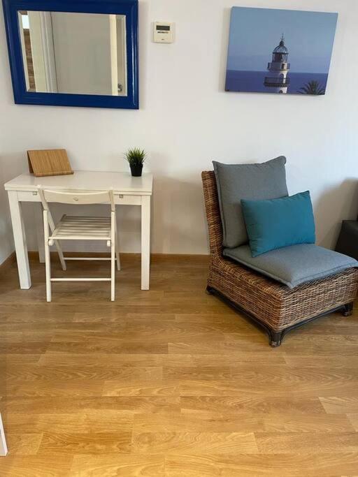 Bonito Apartamento Cerca Del Centro - Trinidad Málaga Exteriör bild